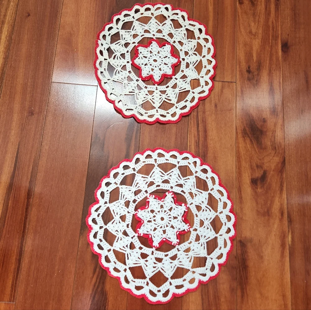 Vintage pair of White and Red Snowflake Flower Doilies